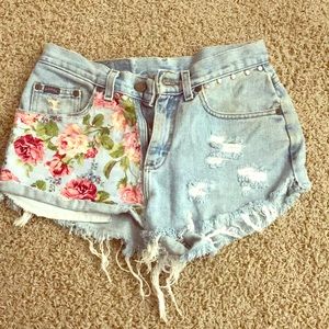 Jean shorts with floral